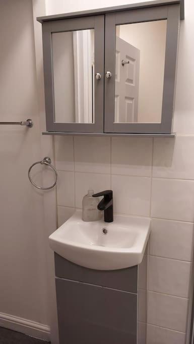 Harry Potter 9 3/4 Flat Apartment ลอนดอน ภายนอก รูปภาพ